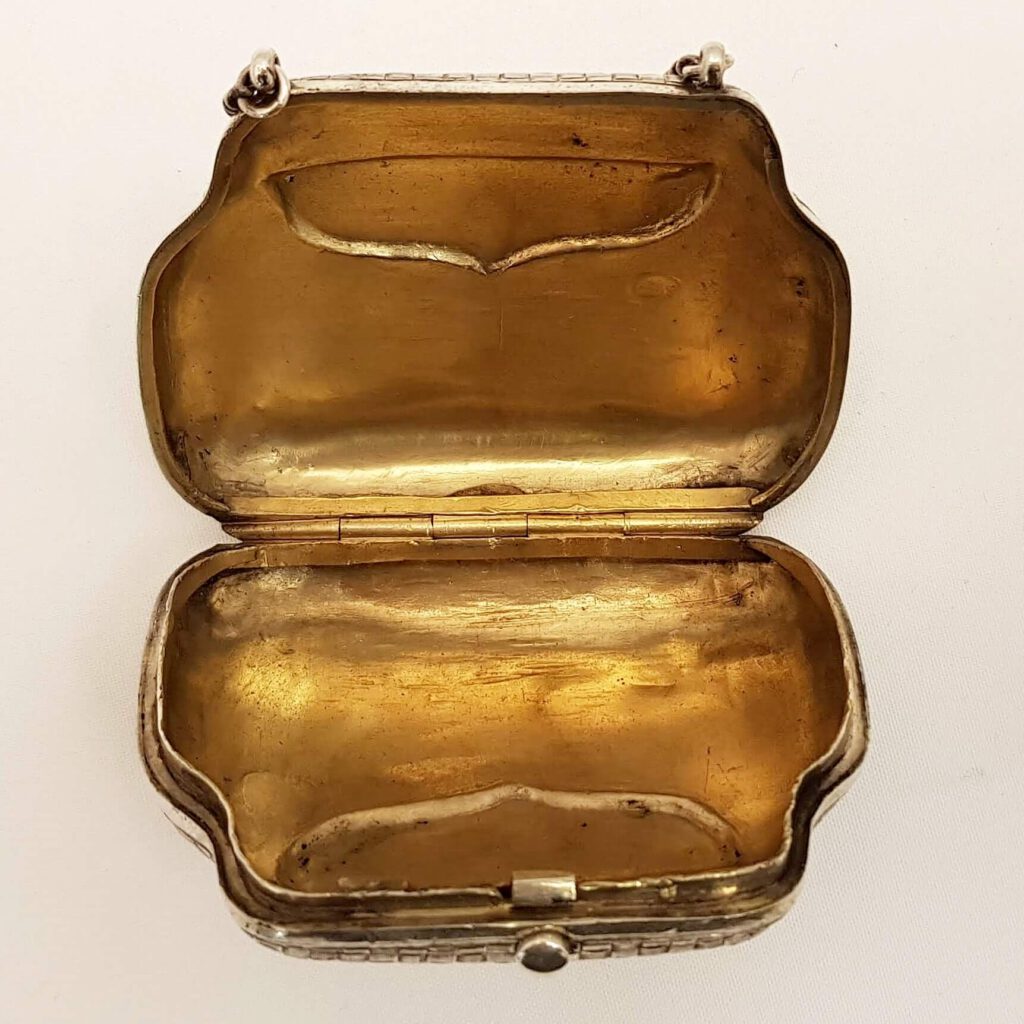 Antique Russian Silver Purse | waxantiques