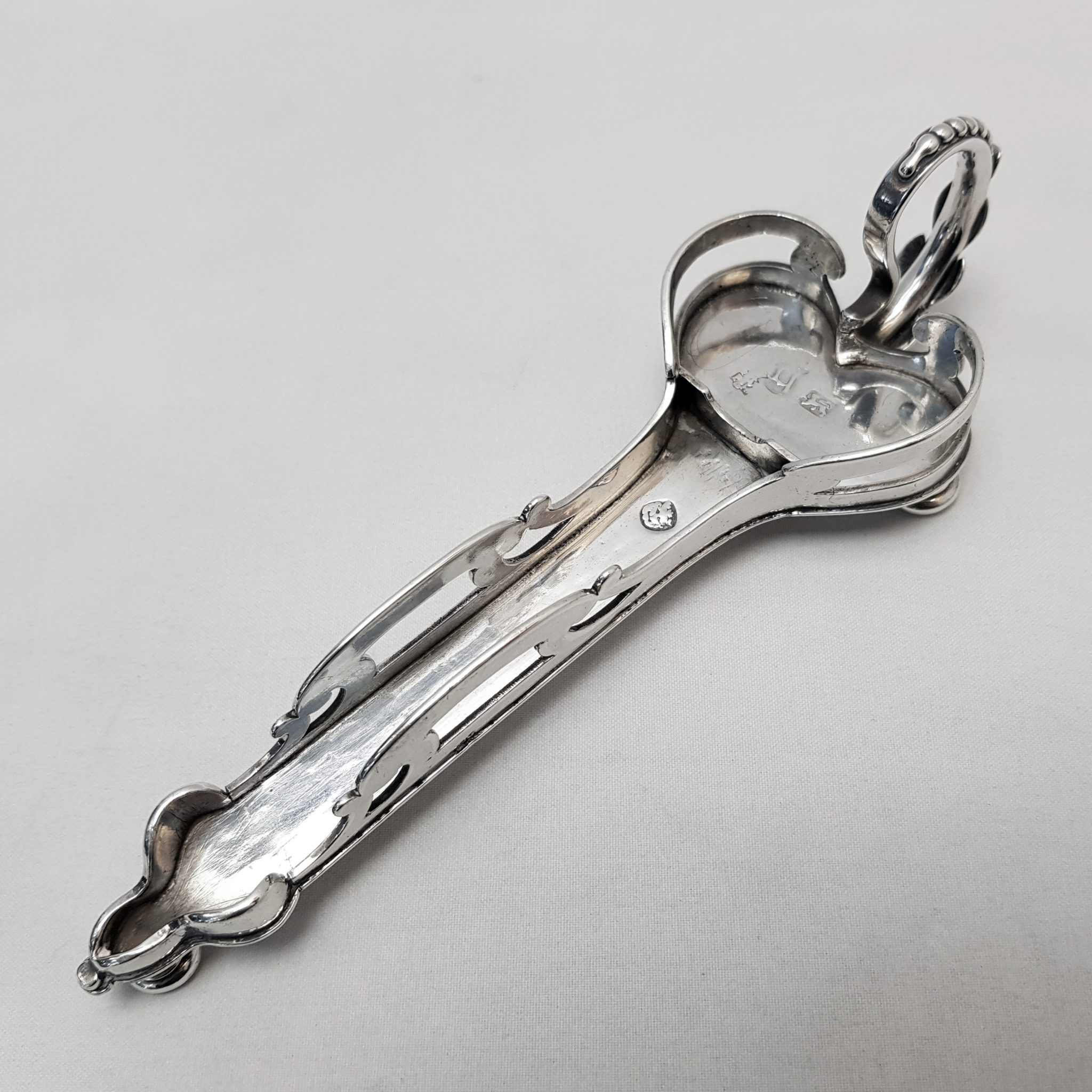 James II Antique Silver Snuffer Tray | waxantiques